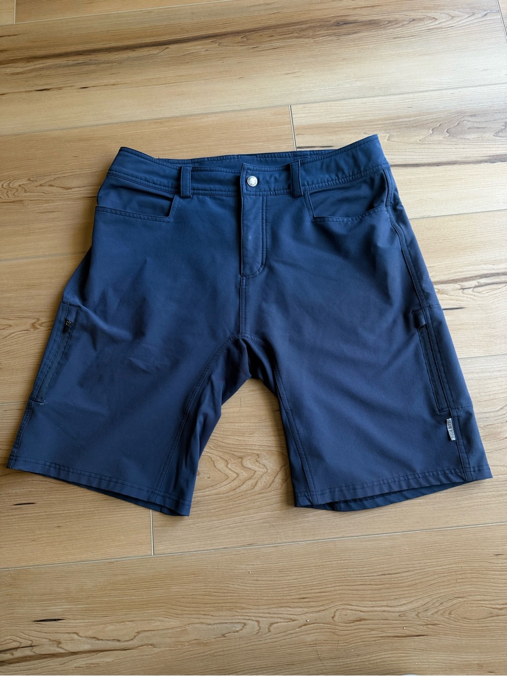 Club ride mountain bike surf shorts in blue size large